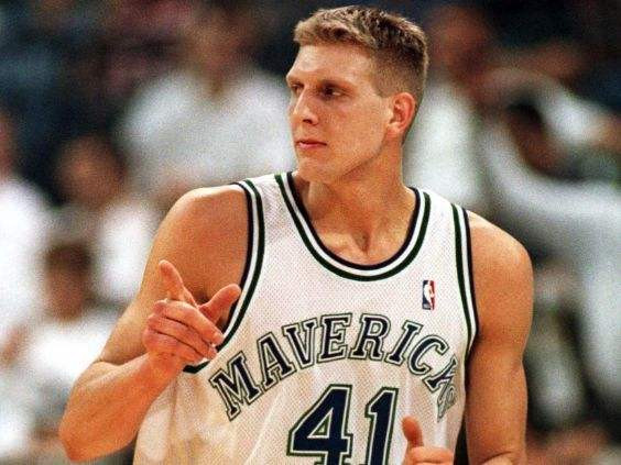 nba 终于确定，诺维茨基球衣退役！多项数据队史第一，致敬一人一城