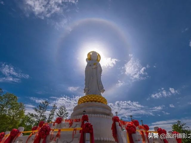 winter time在大兴安岭的漠河观音山,出现日晕,好像观世音的佛光,被