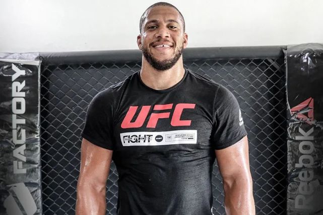 西里尔-盖恩|ufc|德瑞克-刘易斯|费尔南德-洛佩兹|纳干诺