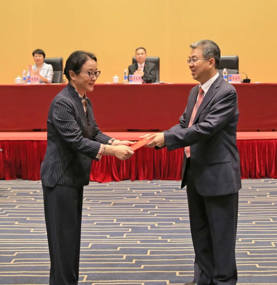 王民朱江任儋州市人民政府副市长