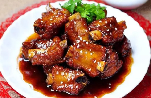 好吃美味的糖醋排骨,做法简单,轻松方便,酸甜又下饭