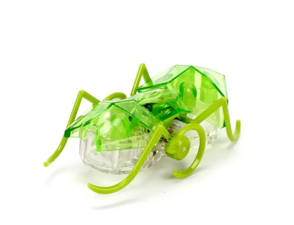 结合仿生学的智能玩具让你足不出户就能走进昆虫世界