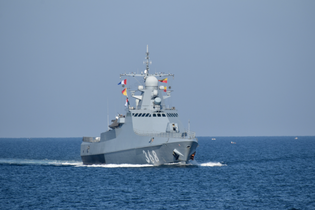 火力堪比3000吨级护卫舰,俄新式巡逻舰出海,排水量1800吨!