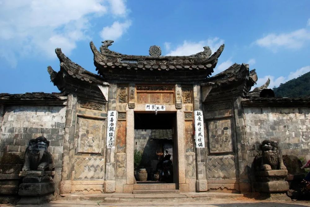 闽西北明清村落建筑 "活化石"——清流赖坊古民居