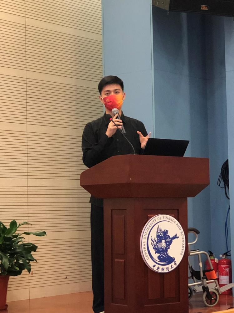 从领诵员到志愿者赵建铭实现了冬奥梦想