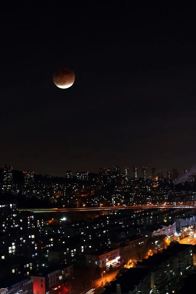 大片来了600年一遇的月全食你看到了吗