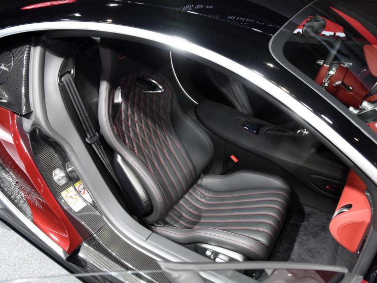 是图腾也是信仰车展实拍布加迪chiron