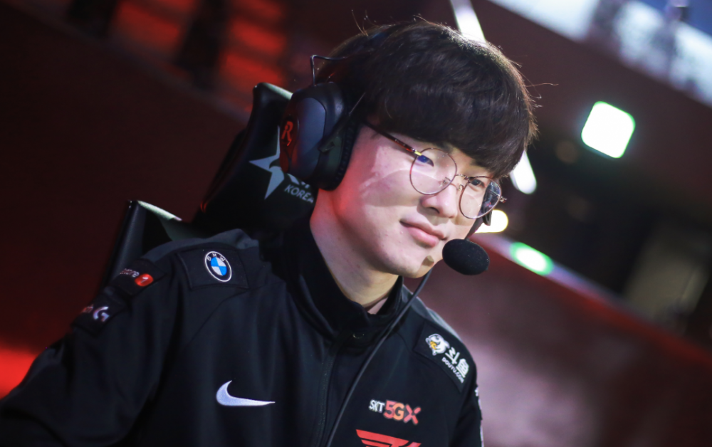 身价超越TES阿水！T1重金留下Faker，牛宝继续拉扯，DK老粉失望_腾讯新闻