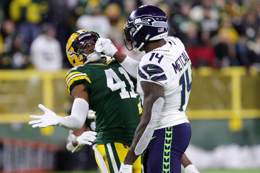 海鹰外接手梅特卡夫回应爆发冲突我会一直成长