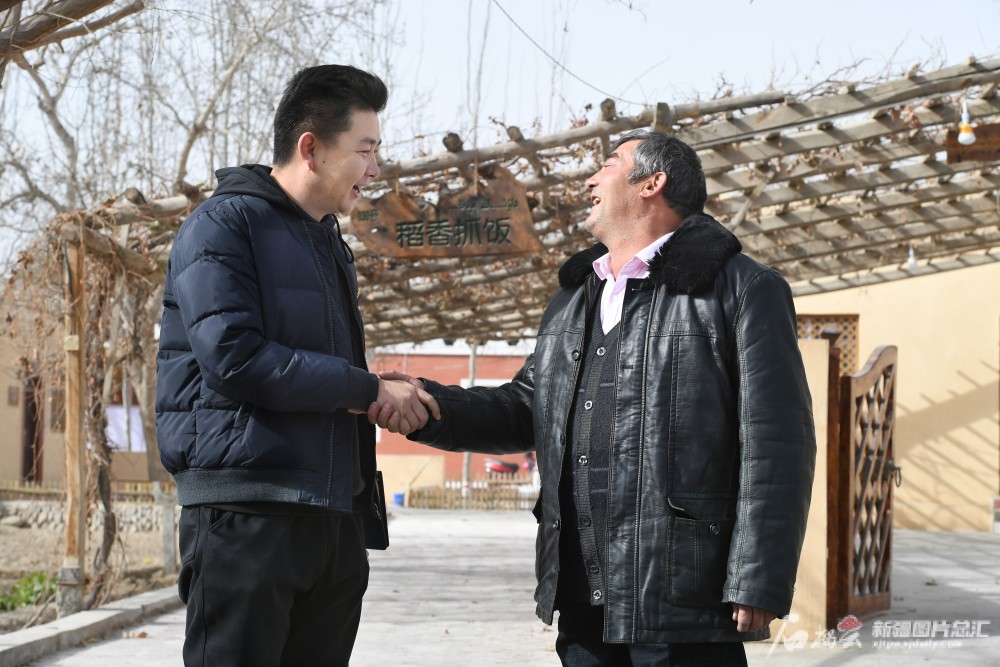 六中全会精神在基层丨稻香村党支部书记赵小锋的一天