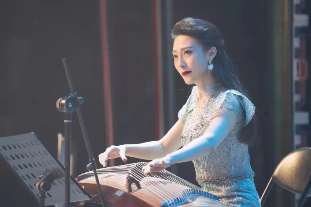 古筝演奏家苏畅《悠悠筝语,诉说东方韵味》——北京榜样人物故事