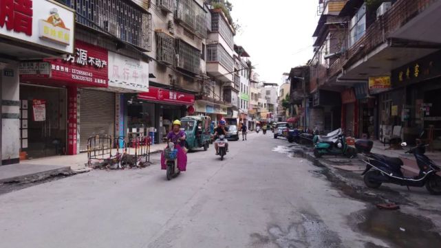 对此,武江区市政迅速组织力量开展实施五祖路及周边道路提升改造工程