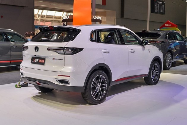 2021广州车展:第二代长安cs55 plus实拍解析_腾讯新闻