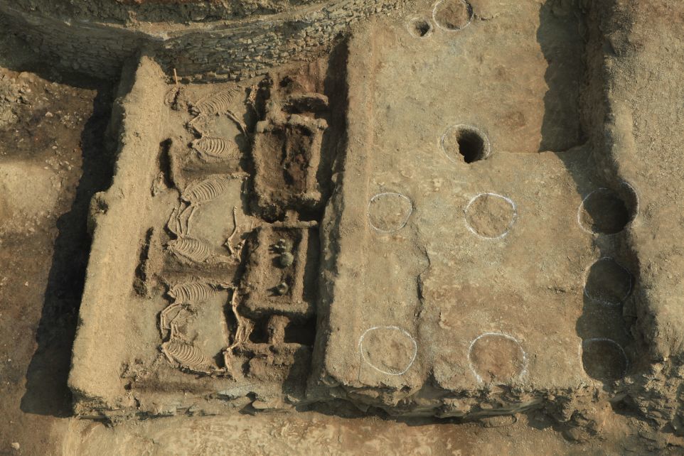 纪王崮墓群,遗址m1椁室