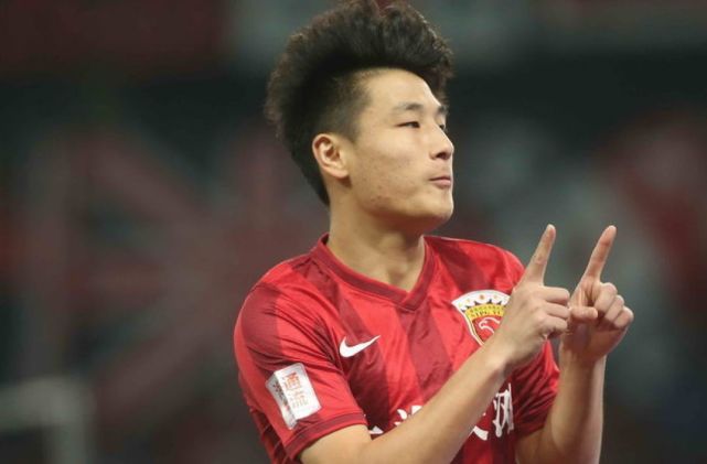 足坛巨星吴磊全村人的希望可能您不知道关于他的十件轶事