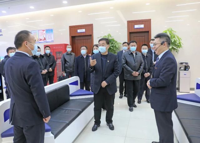 何永慧在自治州金融工作座谈会上强调 强化使命担当 提升服务能力