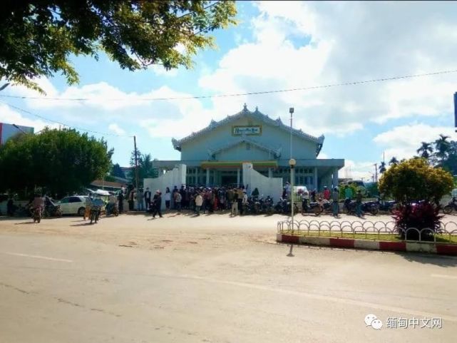 缅甸腊戌民众被扣押的摩托与汽车可以取回了不过要先交罚款