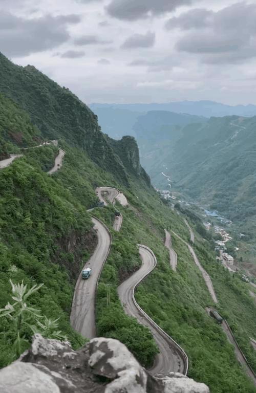 贵州这些盘山公路,美到想哭,开到你想吐!_腾讯新闻