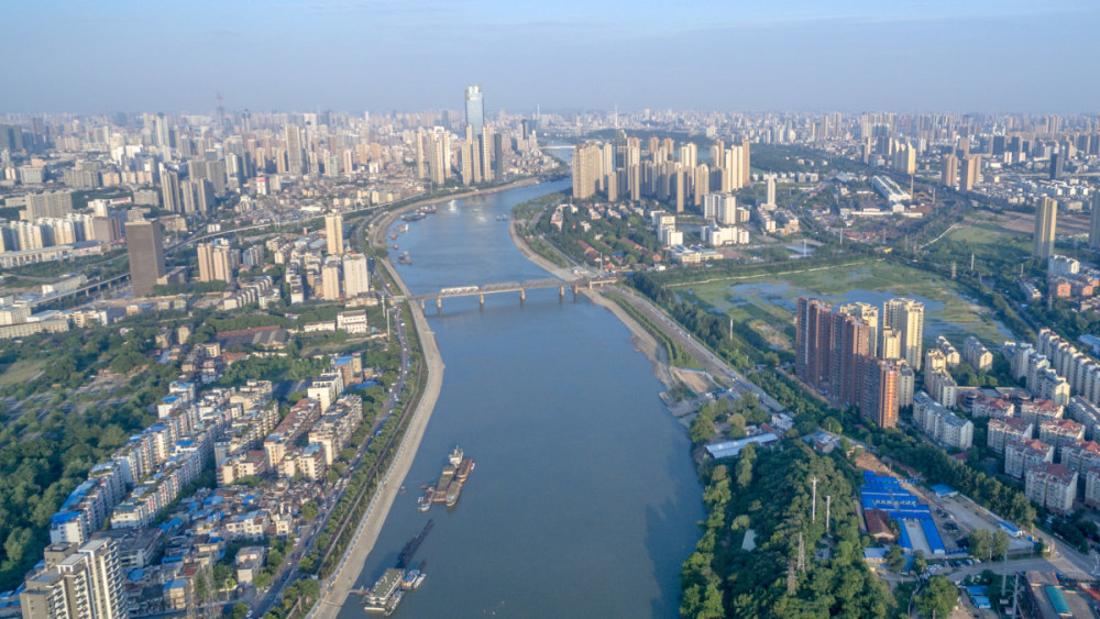 东北四市gdp2020知乎_第五直辖市呼声渐高,4大城市入围,东北上榜城市1年GDP达7030亿