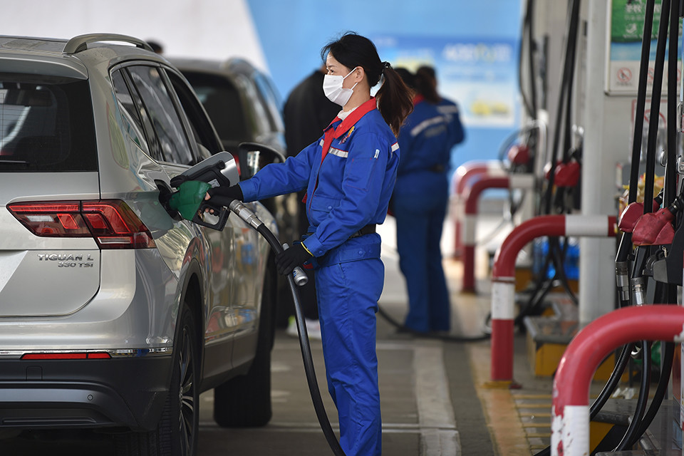 快评丨120升油箱加进160升油?已查实加油机不合格,有必要继续顺藤摸瓜