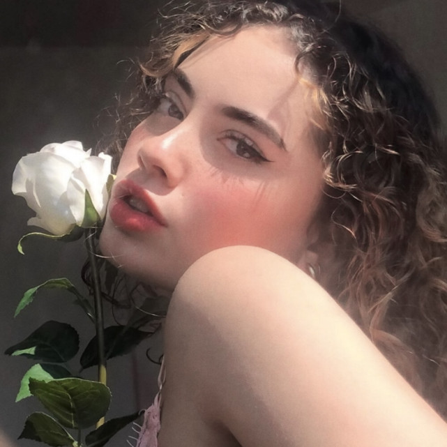 欧美头像浪漫的本质是不确定性