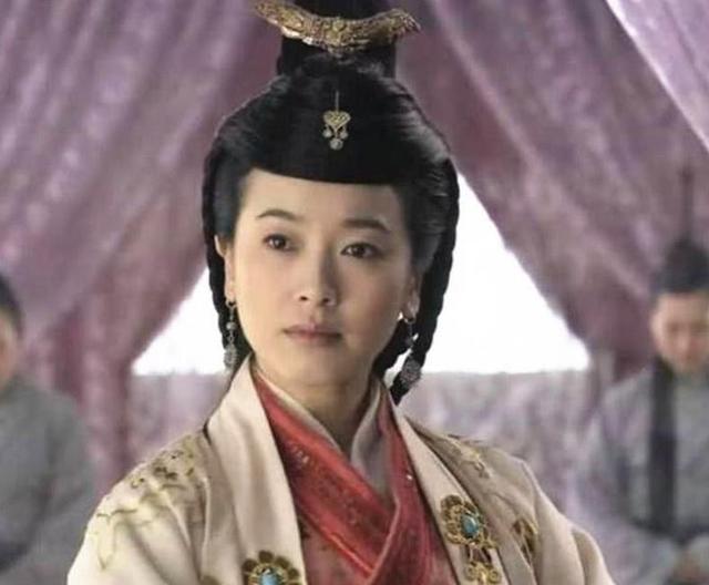 越王勾践的王后瞪着伍子胥说道就算是死我也绝不答应