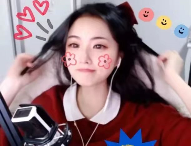 见闻1173菠萝赛东遇水友叫醒服务果小果遭质疑当场泪崩