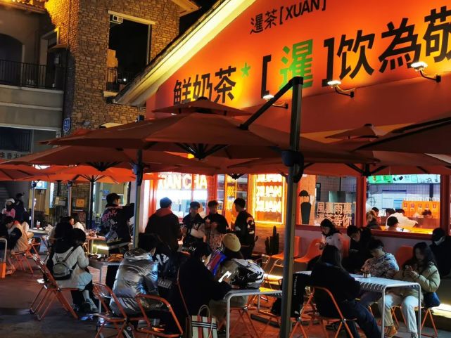 周末的大学城熙街,热闹的氛围又回来了|重庆|熙街|大学城