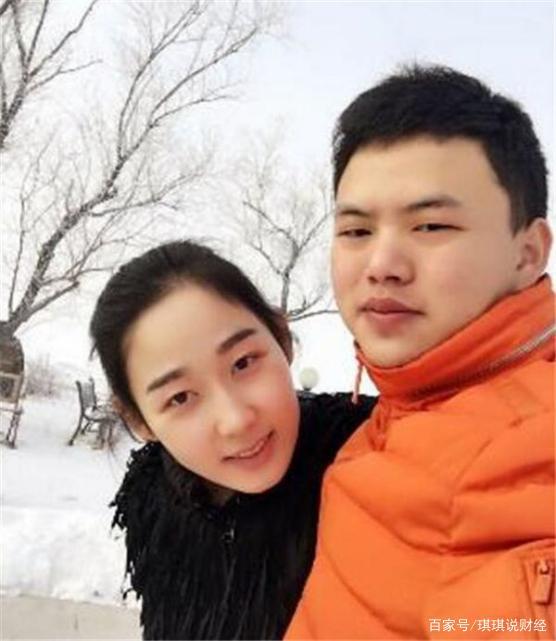 姚尚坤拥有独到的经商眼光和能力,也能在人群中看中纪凯婷,纪凯婷则能