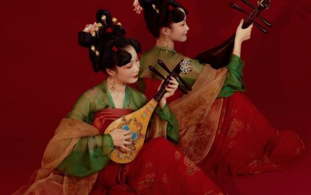 时尚教母点评陈漫作品创作背景想在国际出名背后影响不可不防