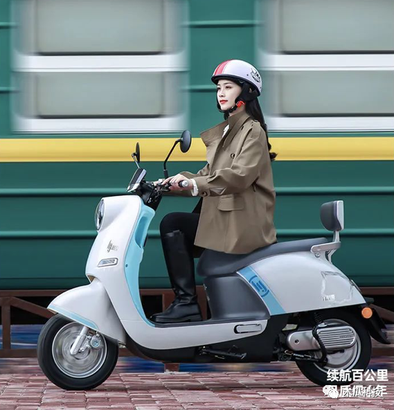 绿源最新改款的液冷超续航电摩s30和moda3就应用上了最新的技术