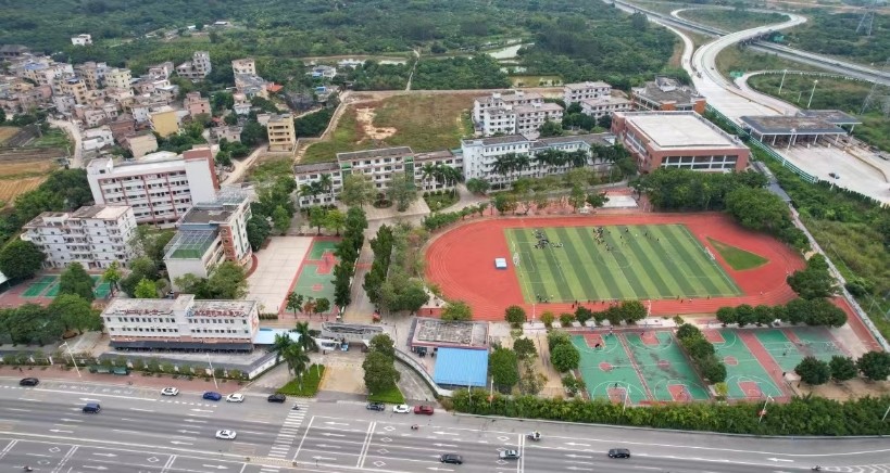 广州市第六中学达成共识,借助区第五中学平台,从化区教师发展中心将在