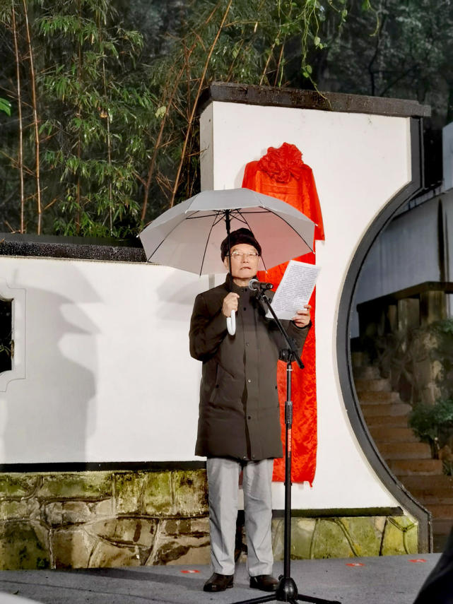 中国新诗创研中心落户重庆北碚 “吕进诗学工作室”、“傅天琳诗屋”亮相_腾讯新闻