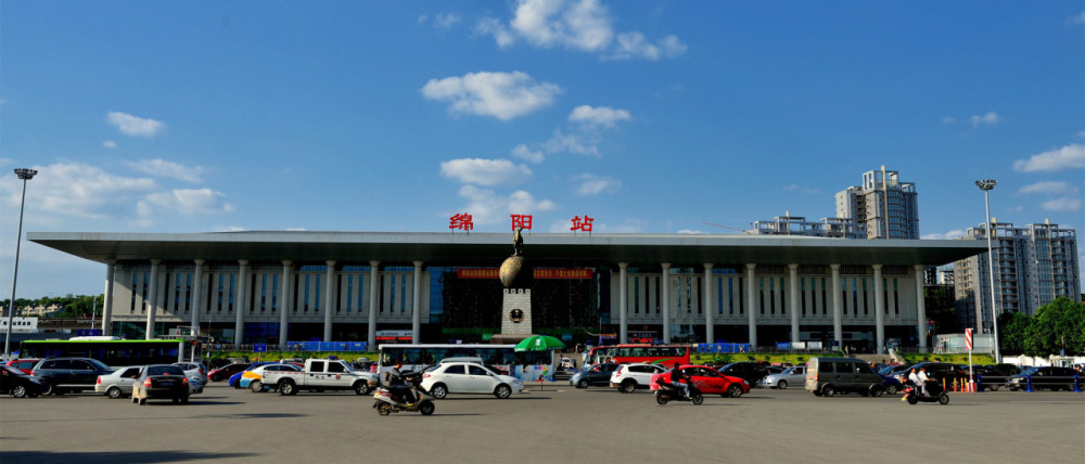 28万人.绵阳机场实现旅客吞吐量354.3万人次,增长63.