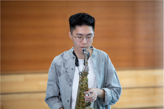 2021南山文艺人才推广计划|庞广龙:闪耀的艺术灯塔照亮生命