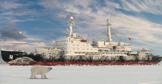 战斗民族核动力破冰船7万马力的破冰巨兽三四米冰层如切豆腐