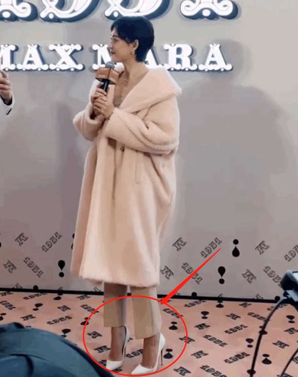 39岁孙俪参加线下活动,路人随手抓拍下生图,脚上的鞋子亮了_腾讯新闻