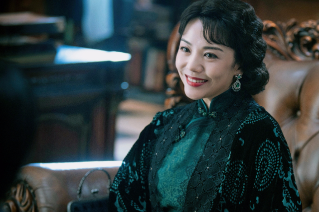 一见倾心杨紫嫣昔日的敬妃如今的恶毒后妈凭借演技说话