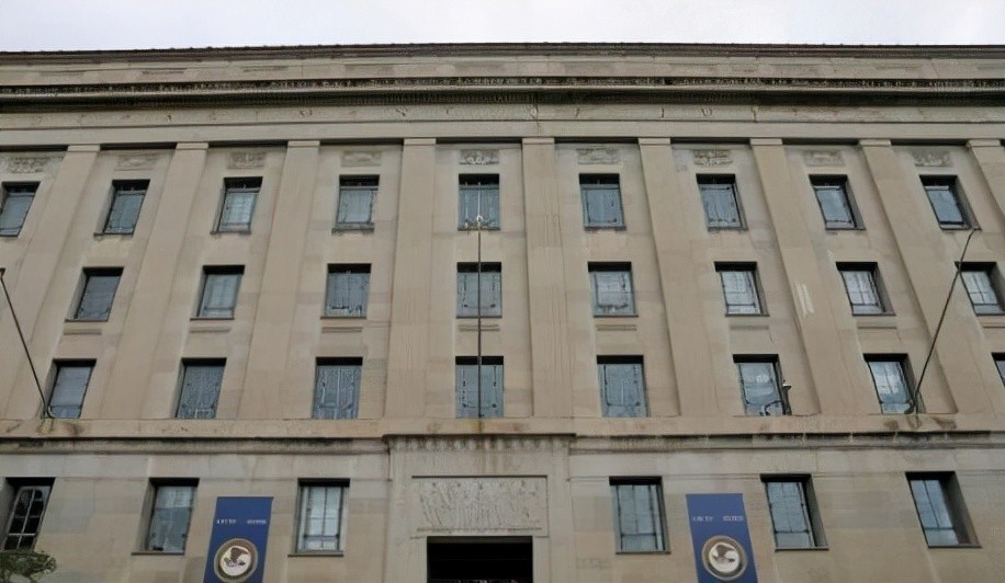 司法部美国一直在试图编造这样的谎言,试图编造外人干涉大选的事实