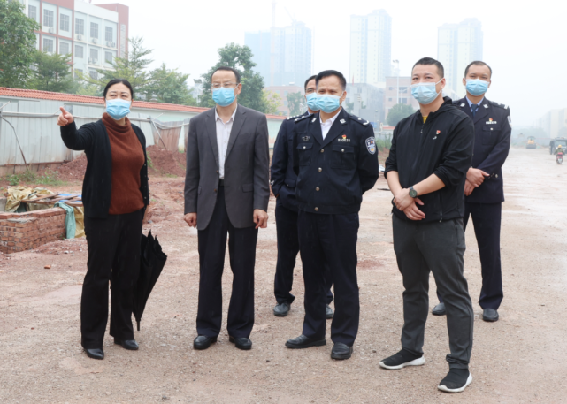 贵港市公安局党委委员,副局长马珂,治安警察支队支队长覃雨露,港南