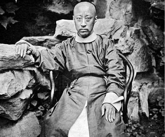 爱新觉罗·奕誴,是道光皇帝的亲儿子哦,排行皇五子.