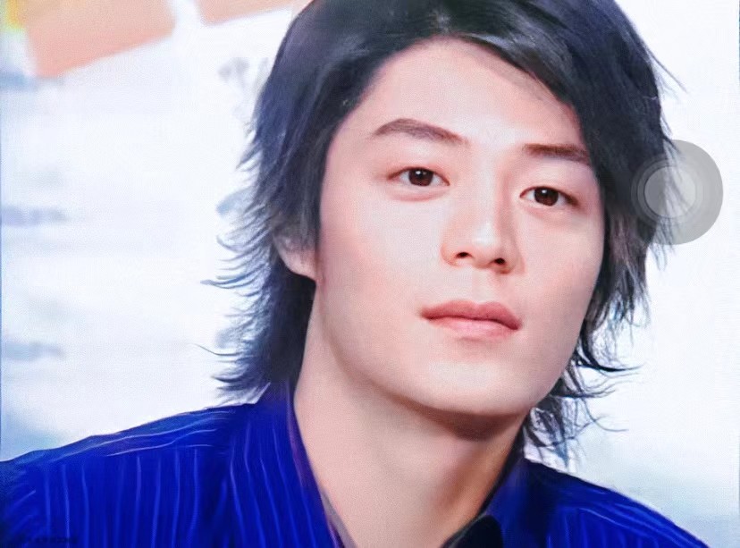 霍建华年轻时帅出天际,当年的发型红遍大江南北_腾讯新闻