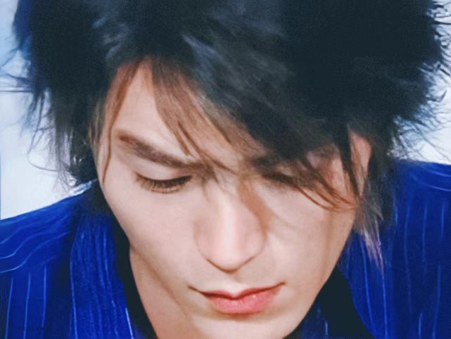 霍建华年轻时帅出天际当年的发型红遍大江南北