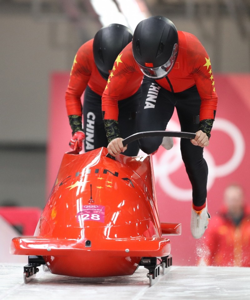 使用相同赛道的雪车钢架雪车和雪橇分不清一文读懂