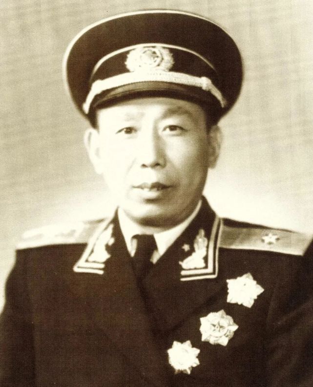 红色记忆海军少将蔡长风自己动手解决困难在新四军独立旅