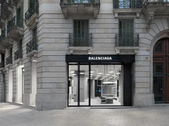 巴塞罗那balenciaga精品店设计