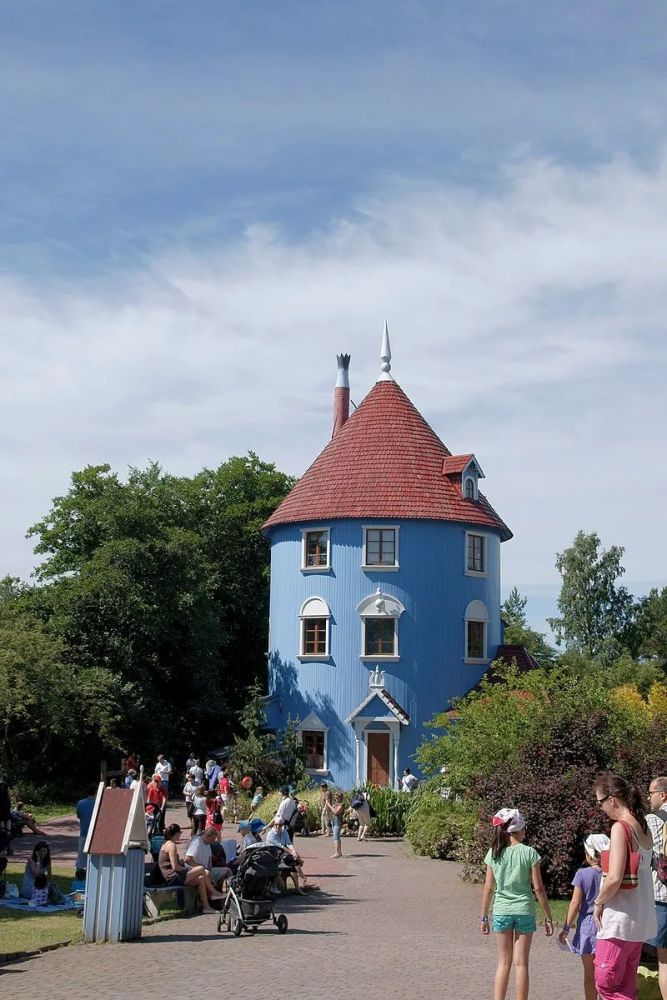 乐高ideas作品《姆明屋》获得10000票支持!