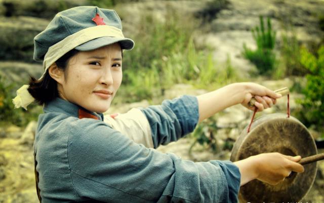 红二十五军在坚持鄂豫皖根据地斗争的两年间,戴觉敏所在的原红四