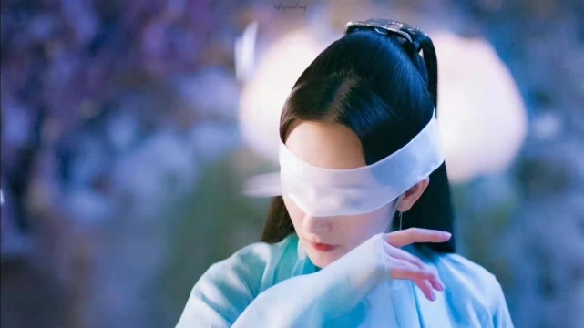 《斛珠夫人》杨幂再现蒙眼名场面!网友梦回三生三世,弹幕炸锅了