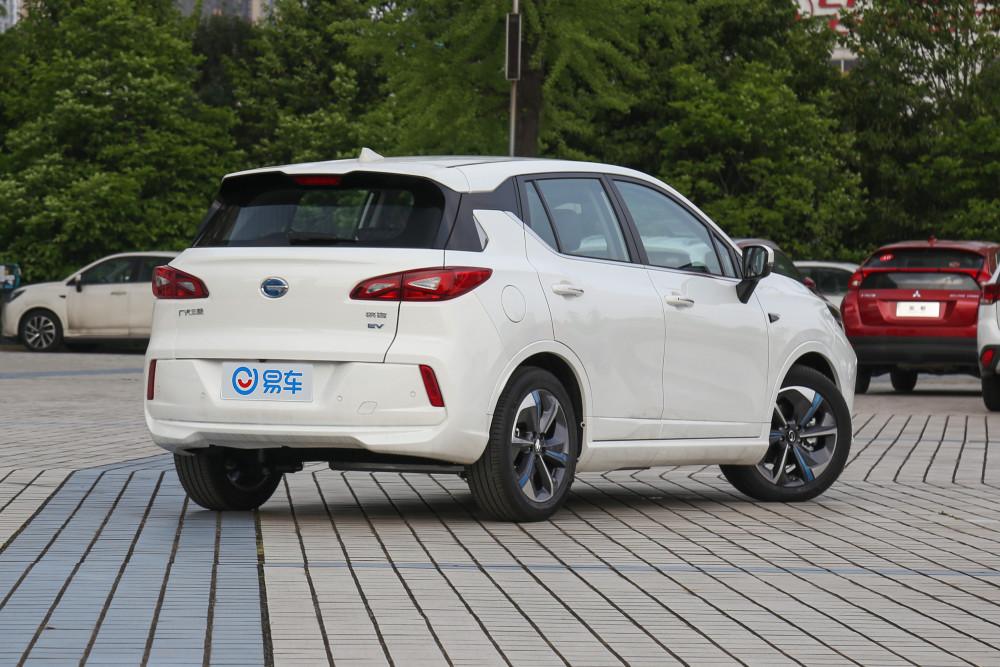 【鲨向新能源】祺智ev诠释如何做更好的自己 动力强_腾讯新闻